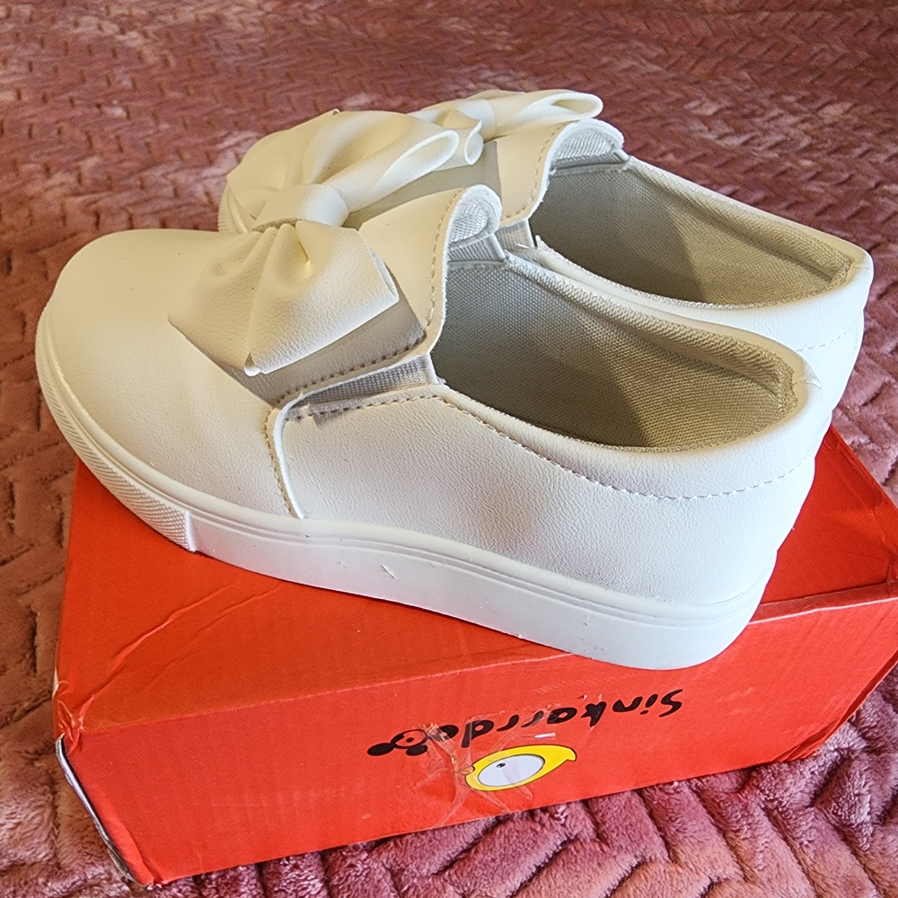 White Kids Shoes with Bow by
